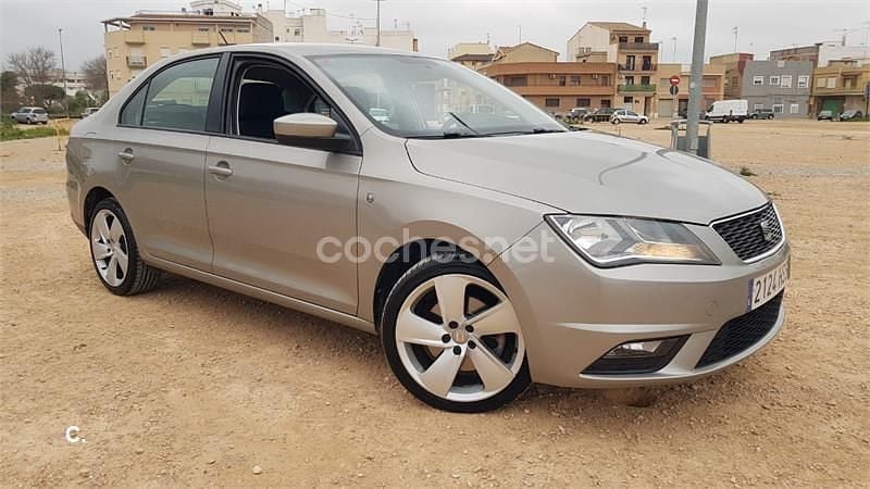 Usado Seat Toledo Style 105 CV (77 kW) 2013 Blanco Utilitario