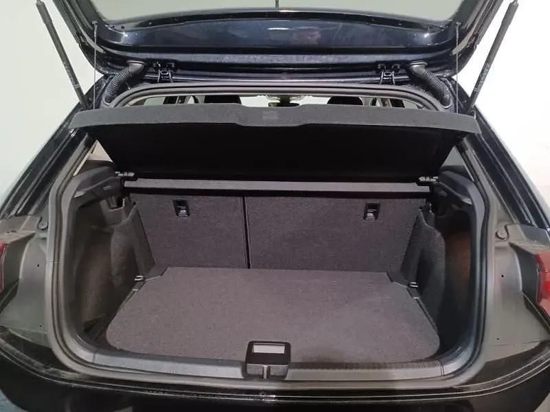 Usado VW Polo 95 CV (69 kW) 2024 Utilitario