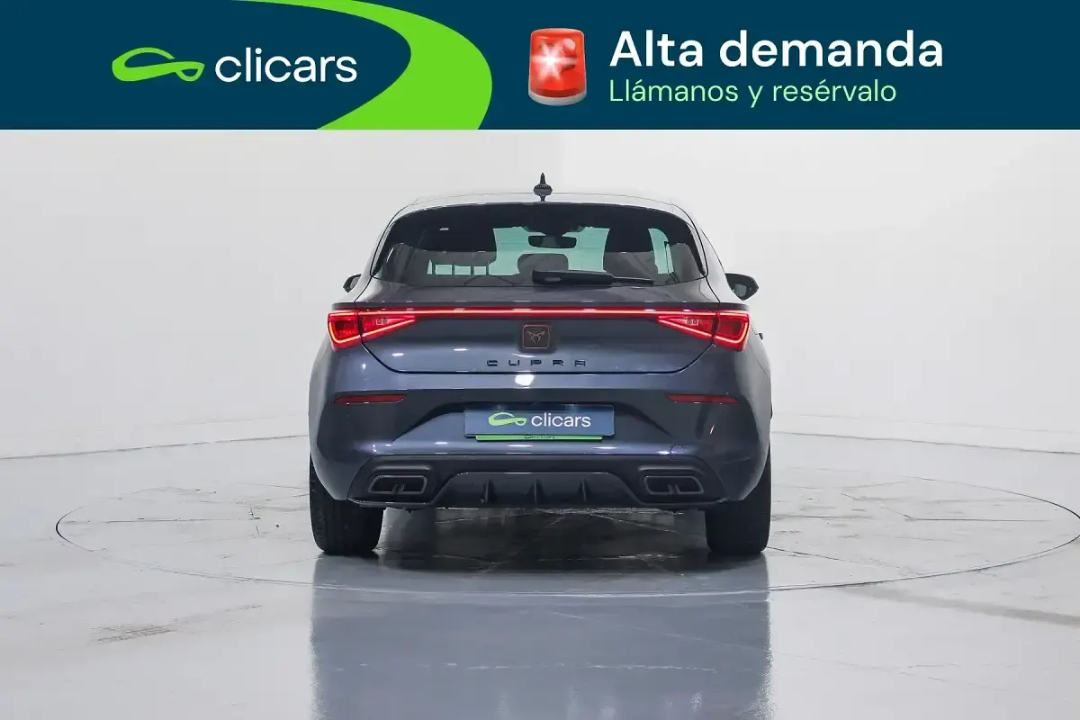 Usado Cupra Leon 150 CV (110 kW) 2023 Gris Berlina