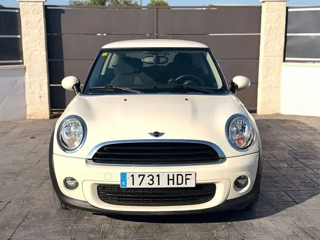 Usado Mini ONE 98 CV (72 kW) 2011 Blanco Utilitario