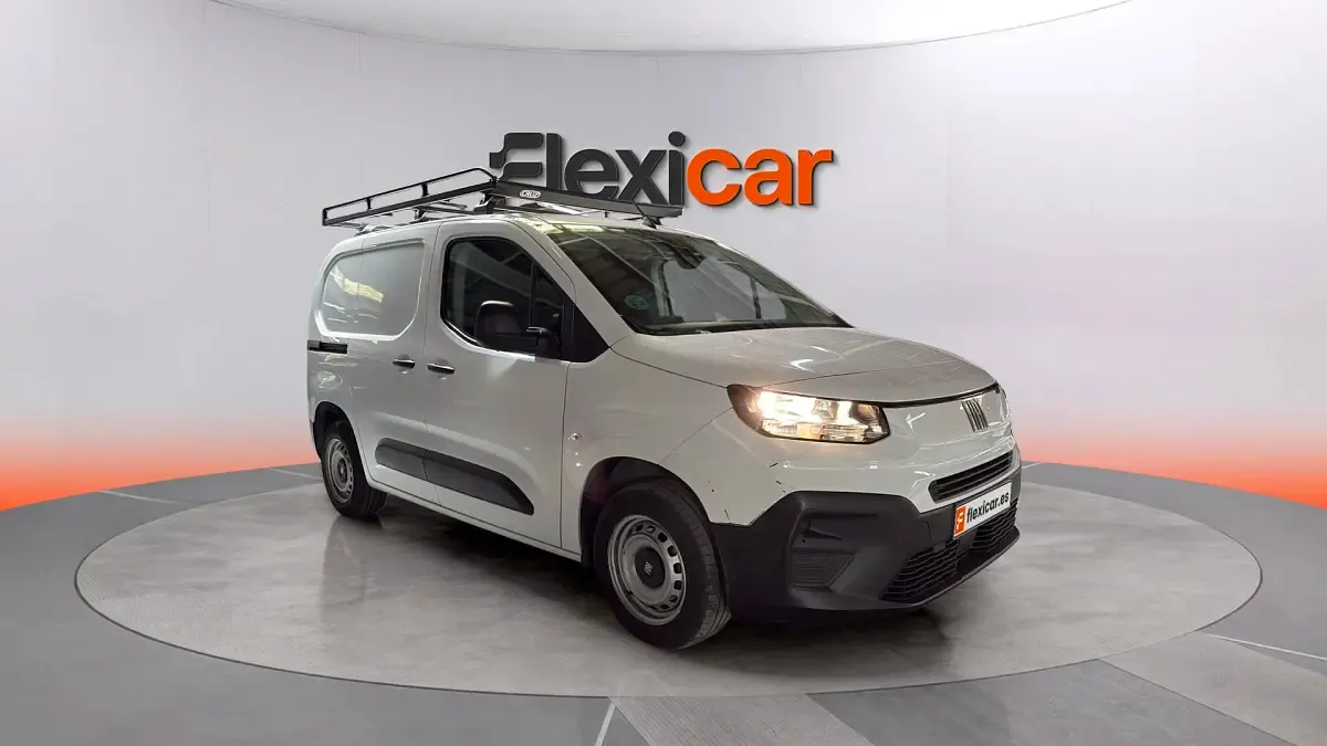 Usado Fiat Doblò 100 CV (73 kW) 2024 Monovolumen