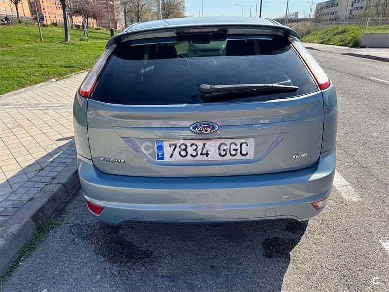 Usado Ford Focus Trend 115 CV (84 kW) 2008 Azul Berlina
