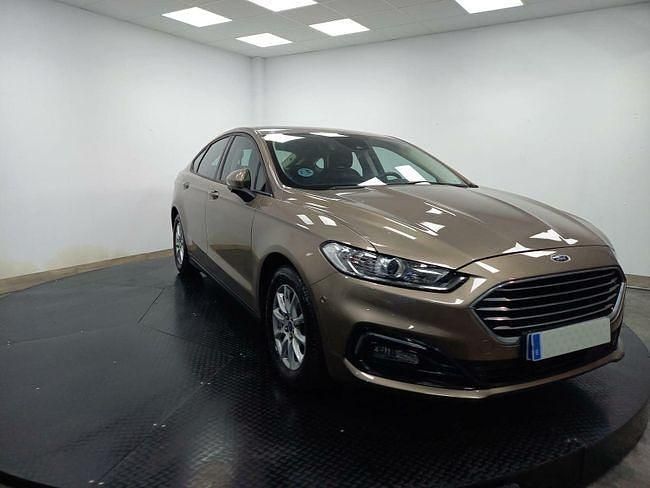 Usado Ford Mondeo Trend 150 CV (110 kW) 2020 Gris Berlina