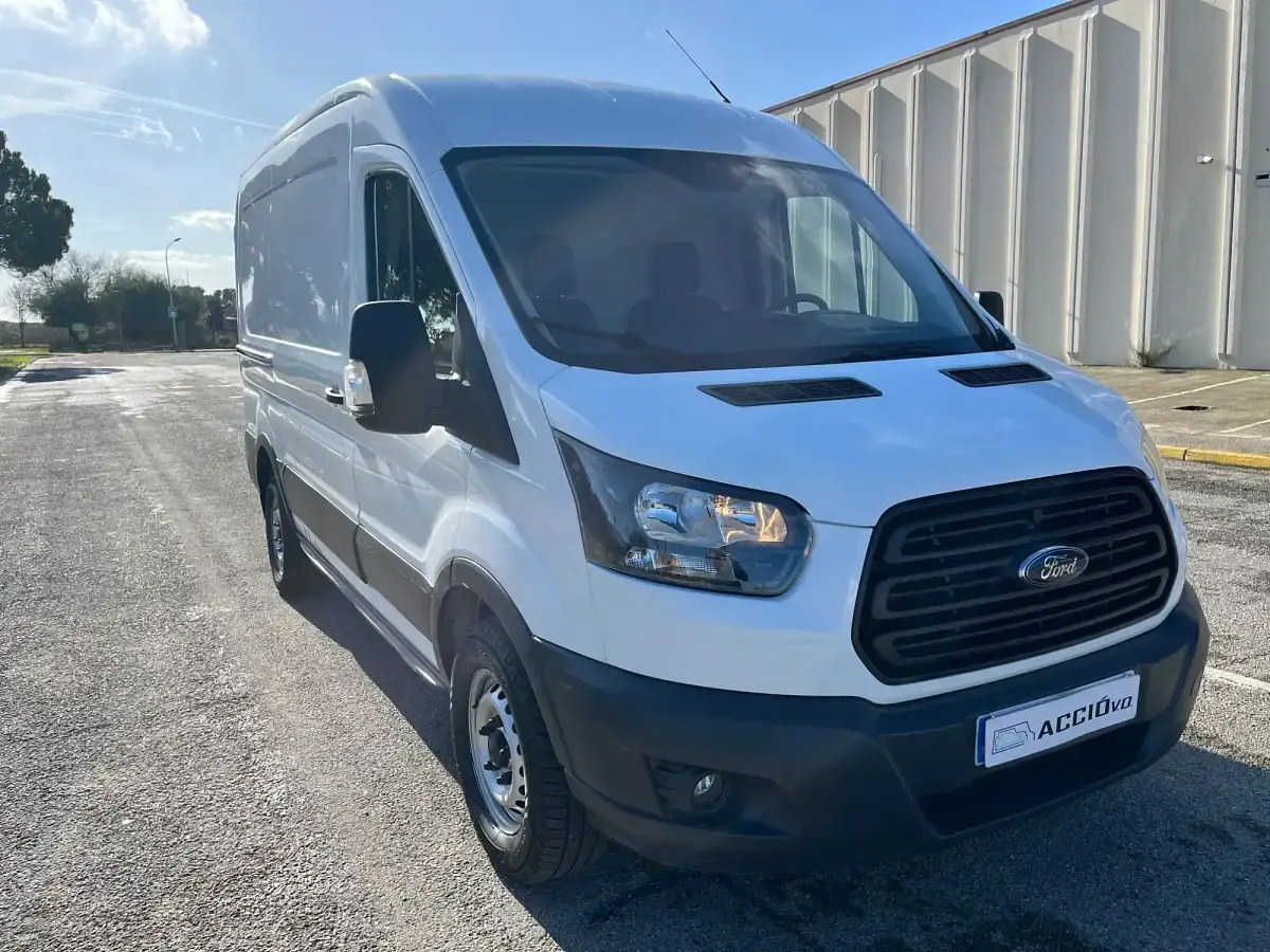 Usado Ford Transit Ambiente 130 CV (95 kW) 2019 Blanco Van