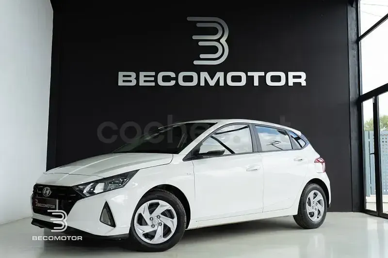 Usado Hyundai i20 100 CV (73 kW) 2021 Blanco Utilitario