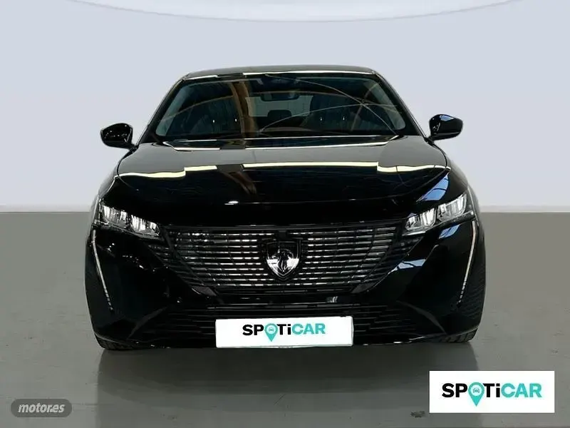 Usado Peugeot 308 Allure 130 CV (95 kW) 2022 Negro