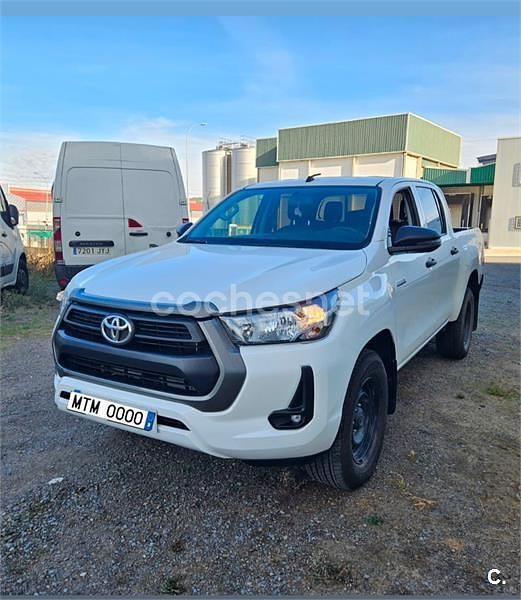 Usado Toyota HiLux 150 CV (110 kW) 2022 Blanco Pickup/Camioneta