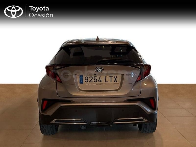 Usado Toyota C-HR Advance 184 CV (135 kW) 2021 Gris / plata SUV