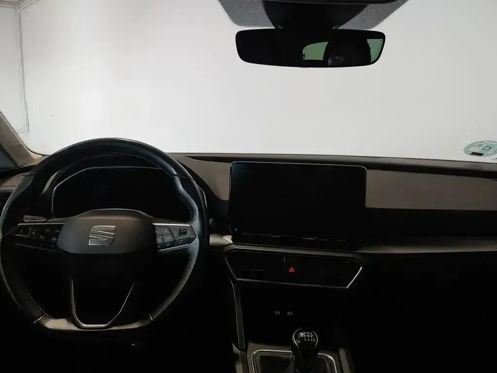 Nuevo Seat Leon Style 116 CV (85 kW) 2026 Gris Familiar