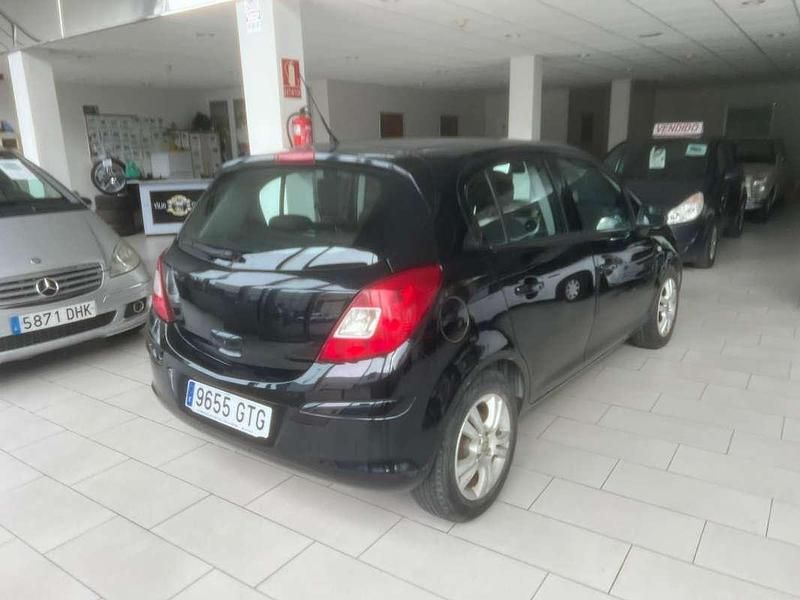 Usado Opel Corsa 86 HP (63 kW) 2010 Preto Citadino