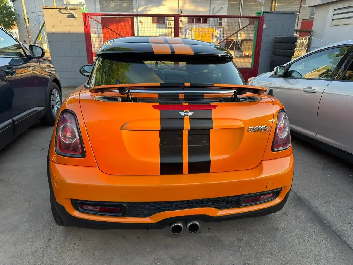 Usado Mini Cooper Coupé 122 CV (89 kW) 2012 Naranja Coupe
