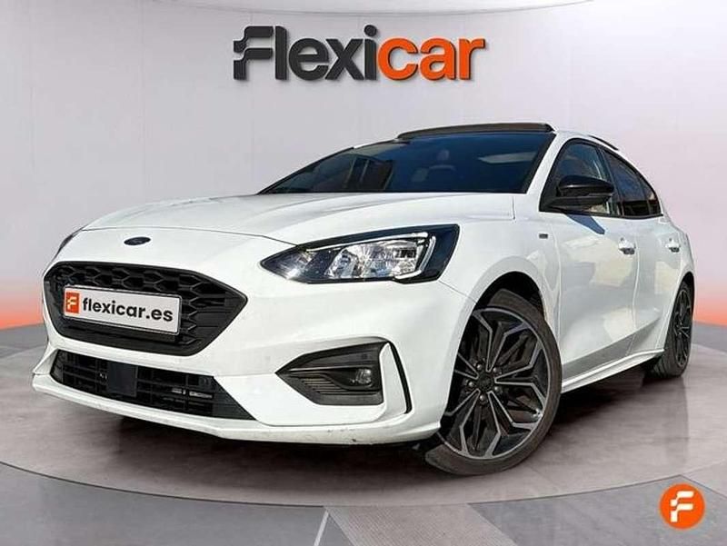 Usado Ford Focus ST-Line 125 HP (91 kW) 2021 Branco Sedan