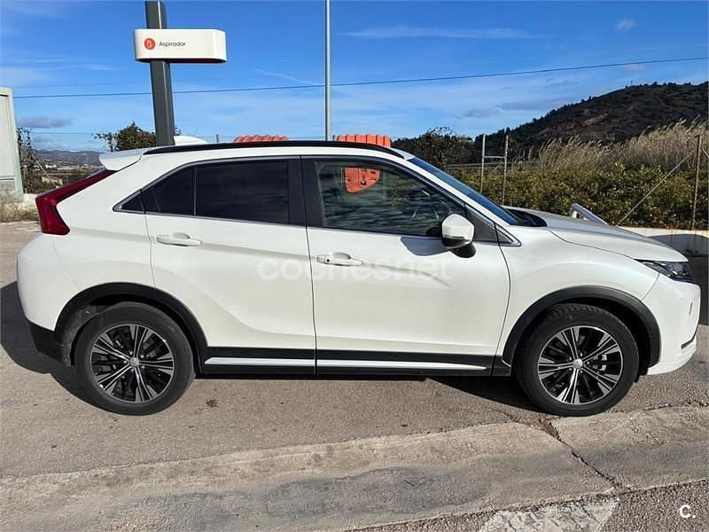 Usado Mitsubishi Eclipse Cross Spirit 163 CV (119 kW) 2019 Blanco SUV