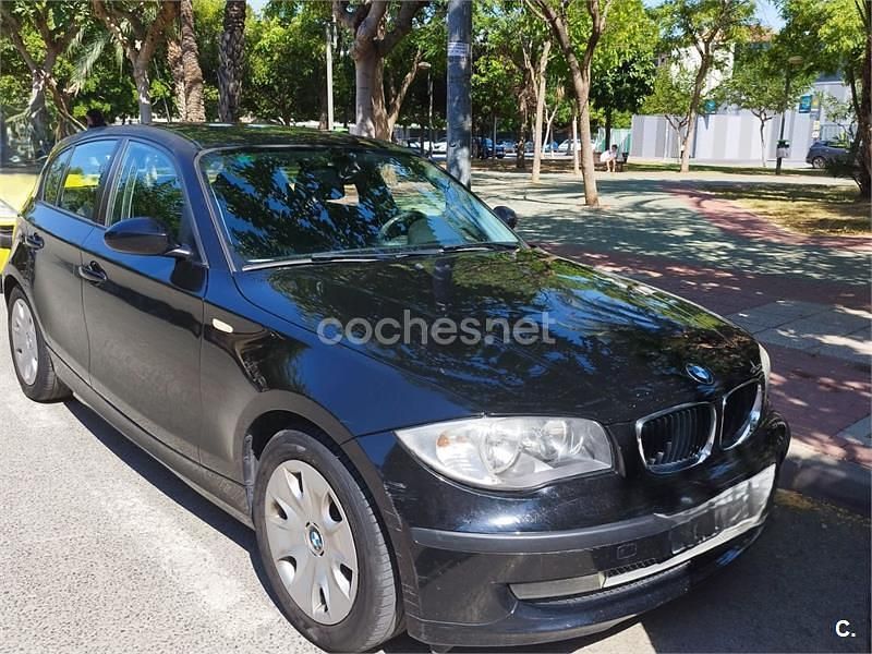 Negro Usado 2008 BMW 118 Utilitario | 5500 € (Precio justo) - Imagen 1/4