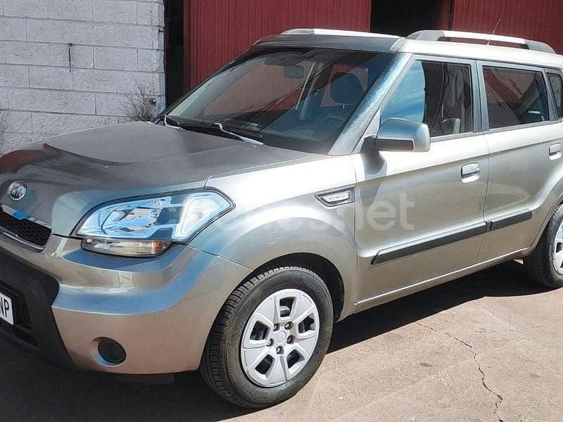 Gris / plata Usado 2009 Kia Soul SUV | 4999 € - Imagen 1/4