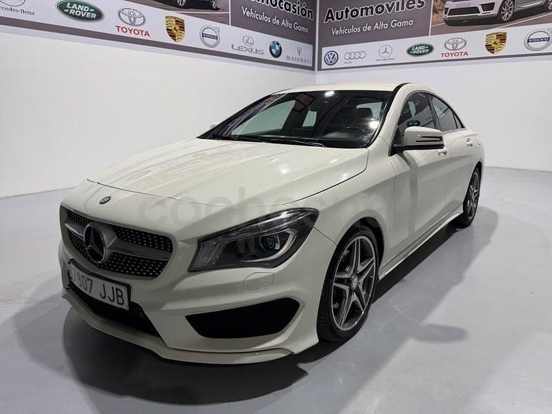 Usado Mercedes CLA220 AMG line 177 CV (130 kW) 2015 Blanco Berlina