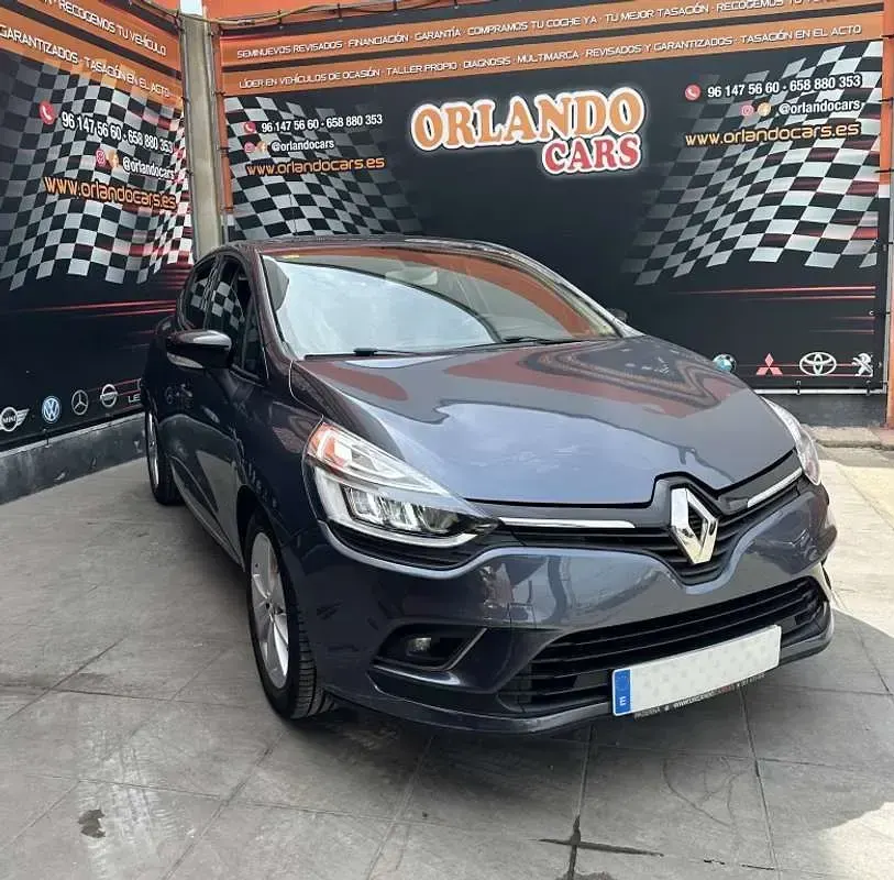 Usado Renault Clio LIMITED 75 CV (55 kW) 2017 Azul Utilitario