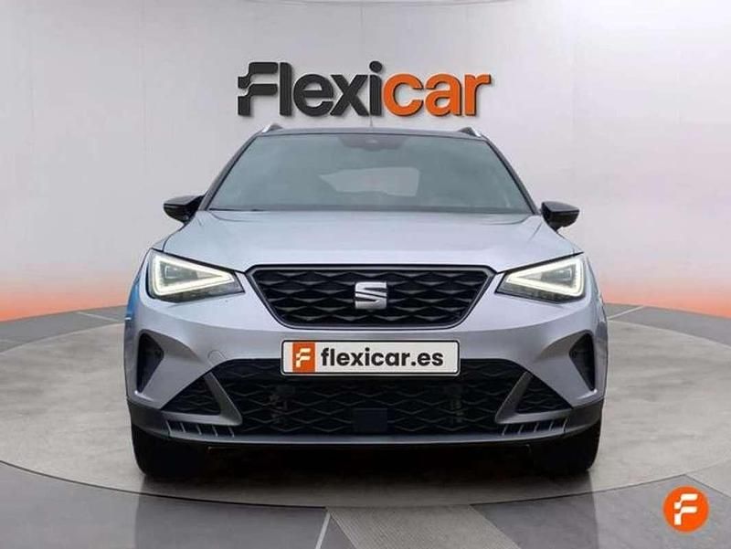 Usado Seat Arona FR 150 CV (110 kW) 2023 Gris SUV