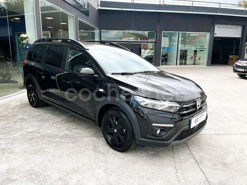 Usado Dacia Jogger Extreme 100 CV (73 kW) 2022 Negro Monovolumen