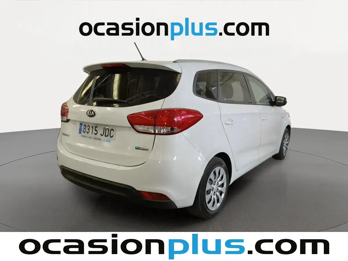 Usado Kia Carens 116 CV (85 kW) 2015 Blanco Monovolumen