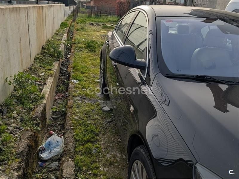 Usado Opel Insignia Sport 160 CV (117 kW) 2009 Negro Berlina
