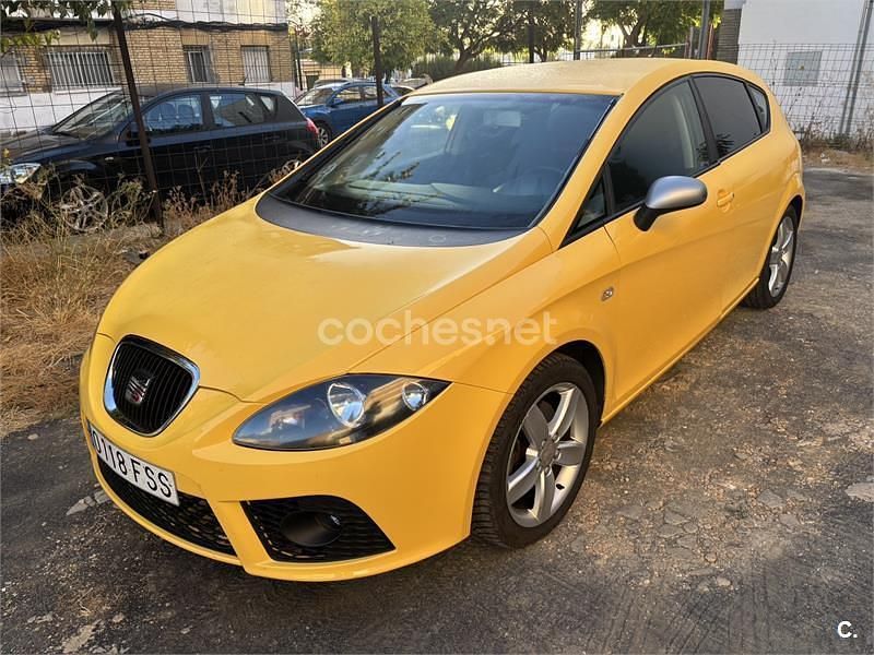 Usado Seat Leon FR 170 CV (125 kW) 2007 Amarillo Berlina