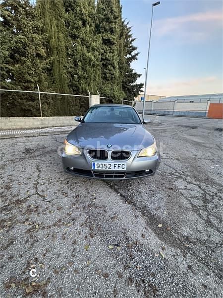 Usado BMW 330 204 CV (150 kW) 2006 Gris / plata Berlina