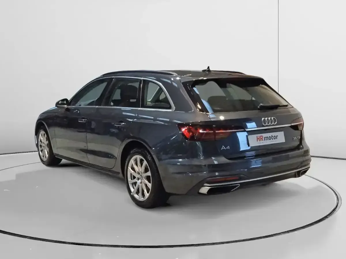 Begagnad Audi A4 Advanced Plus 163 HK (119 kW) 2021 Grå Kombi