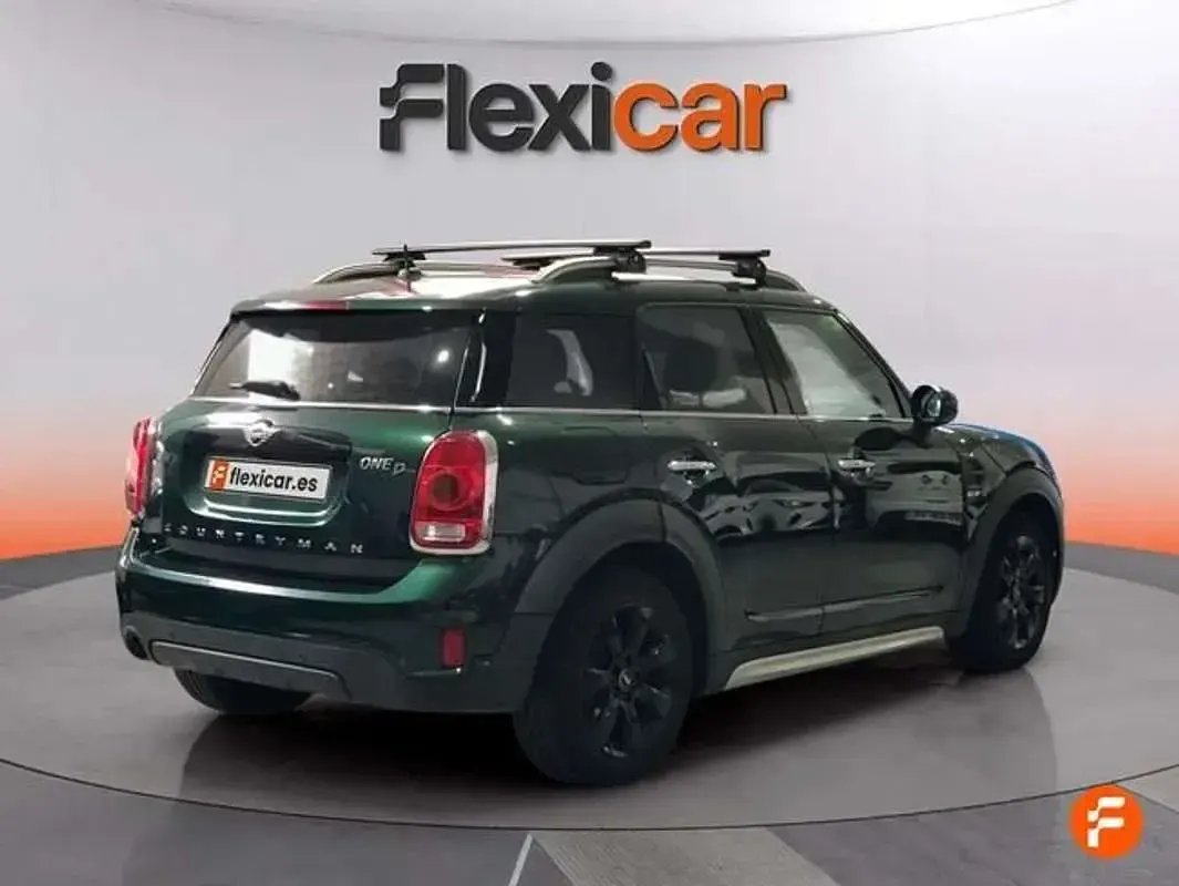 Usado Mini One D Countryman 117 CV (86 kW) 2019 Verde SUV