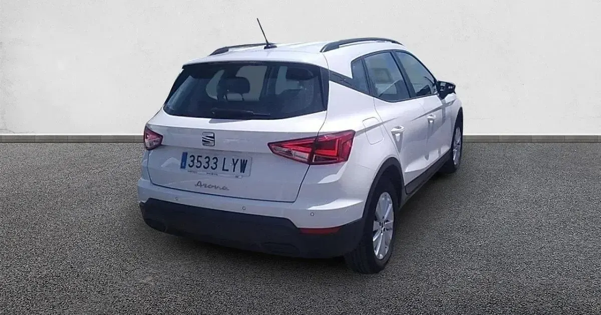 Usado Seat Arona Style Plus 110 CV (80 kW) 2022 SUV