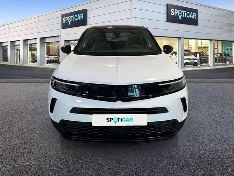 Usado Opel Mokka GS Line 131 CV (96 kW) 2021 Blanco SUV