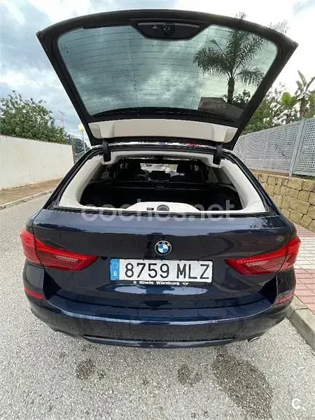 Usado BMW 520 190 CV (139 kW) 2017 Negro Familiar