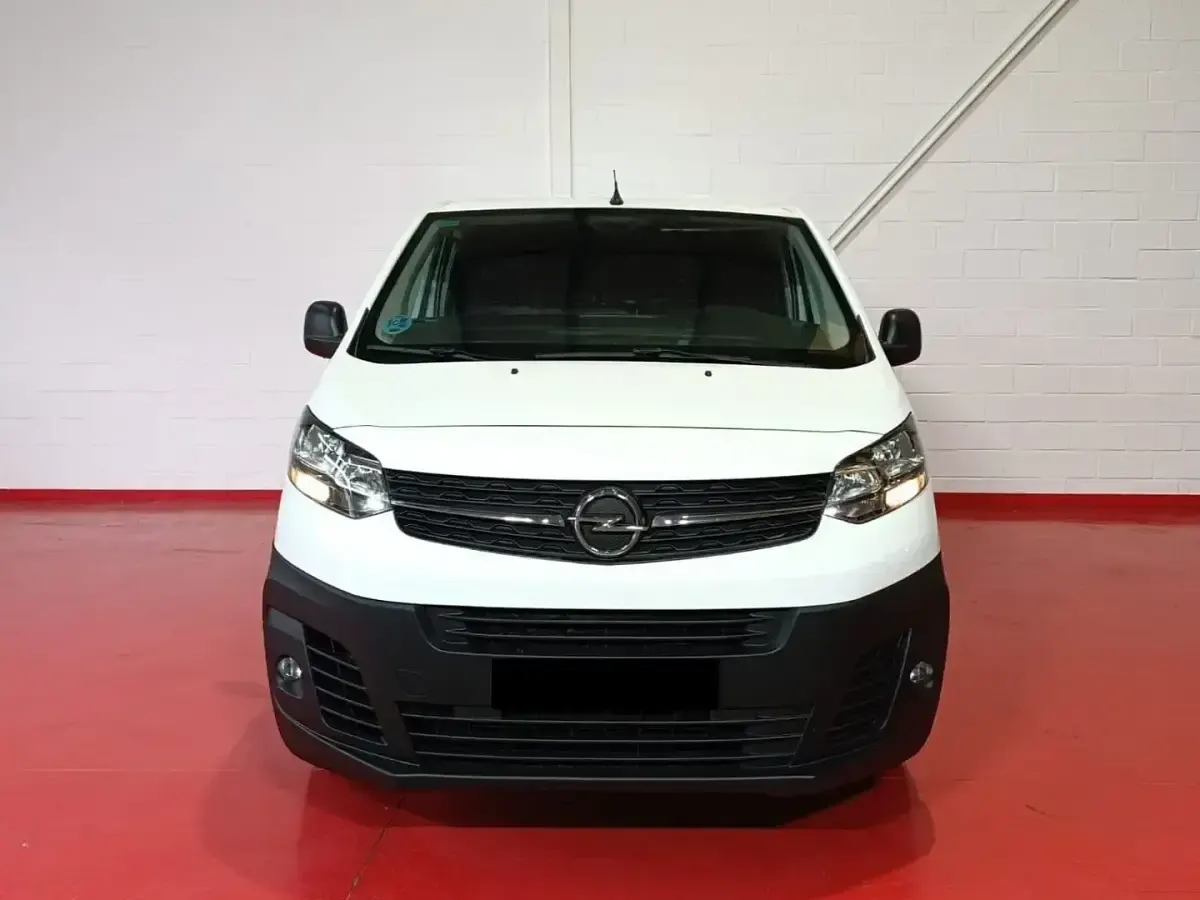 Usado Opel Vivaro-e Combi 120 CV (88 kW) 2021 Blanco Monovolumen