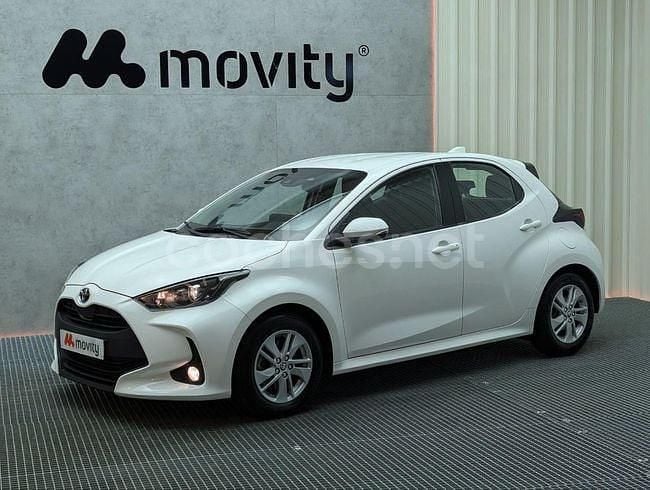 Blanco Usado 2021 Toyota Yaris Hybrid Business Edition Berlina | 13.990 € (Precio justo) - Imagen 1/4