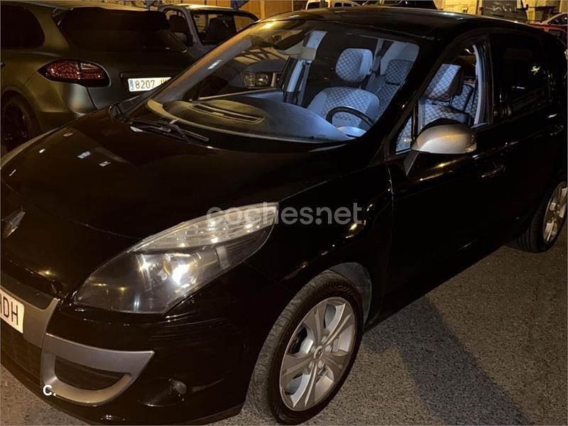 Negro Usado 2011 Renault Scénic III Authentique Monovolumen | 6200 € (Caro) - Imagen 1/4