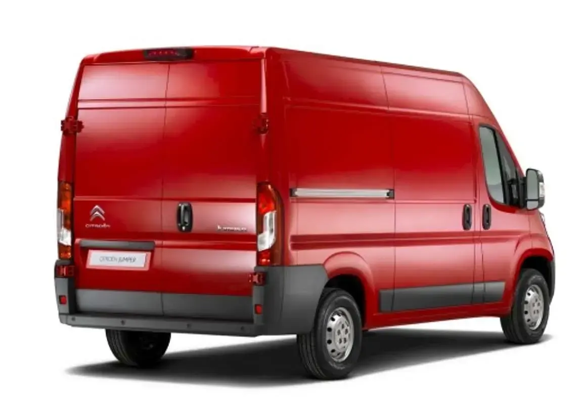 Usado Citroën Jumper 131 CV (96 kW) 2019 Blanco Monovolumen