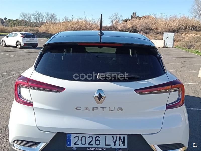 Usado Renault Captur Techno 140 CV (102 kW) 2021 Blanco SUV