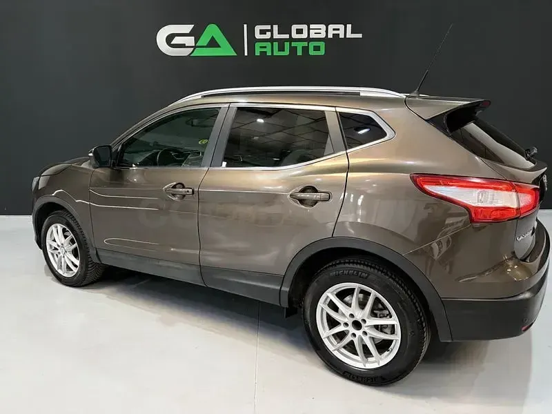 Usado Nissan Qashqai Premium Edition 130 CV (95 kW) 2014 Marrón SUV