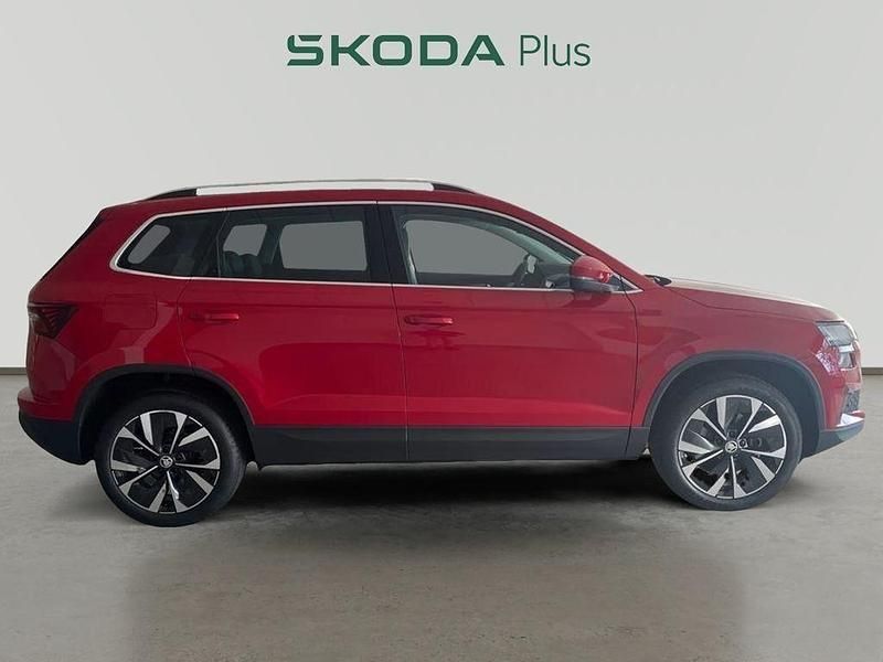 Usado Skoda Karoq 115 CV (84 kW) 2024 Rojo SUV