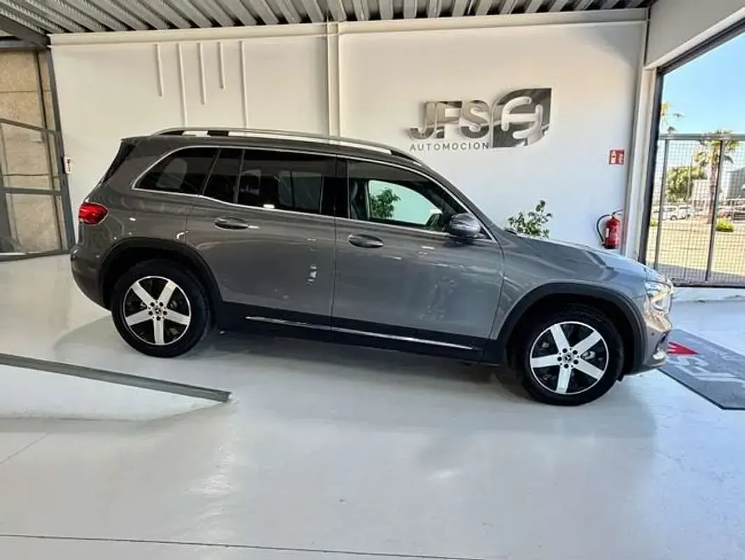 Usado Mercedes GLB200 150 CV (110 kW) 2021 Gris SUV