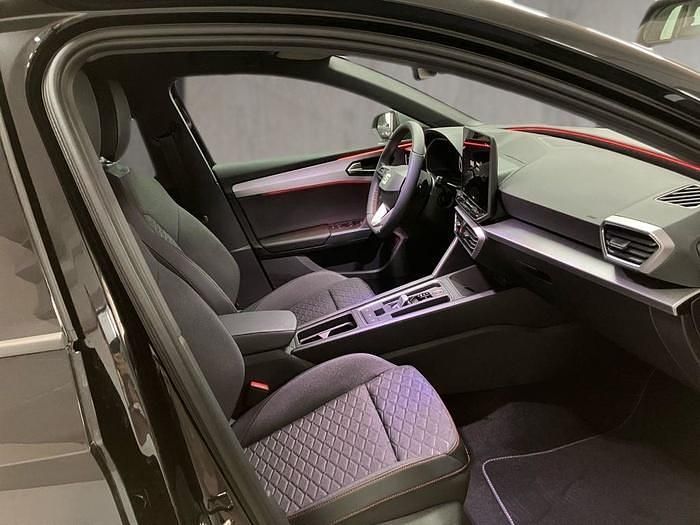 Usado Seat Leon FR 204 CV (150 kW) 2025 Negro