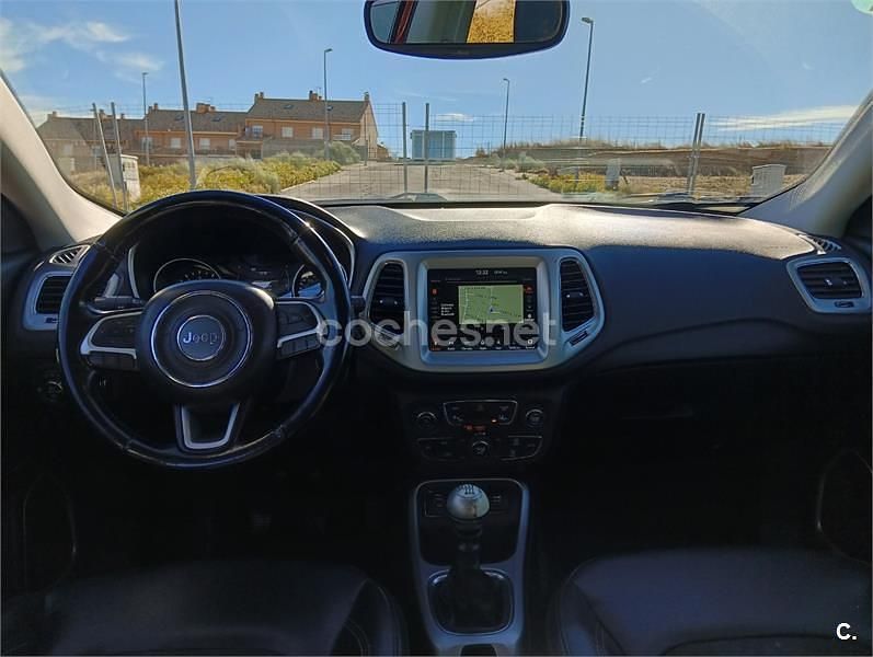 Usado Jeep Compass Longitude 140 CV (102 kW) 2019 Granate SUV