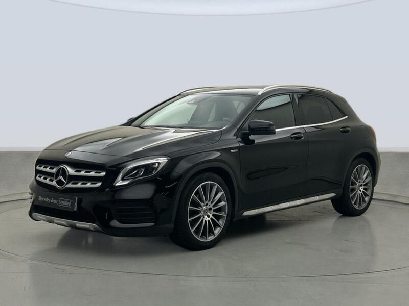Negro Usado 2019 Mercedes GLA180 SUV | 24.900 € (Precio justo) - Imagen 1/4