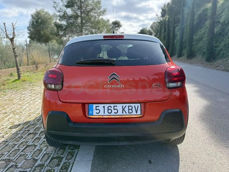 Usado Citroën C3 Feel 75 CV (55 kW) 2017 Naranja Berlina