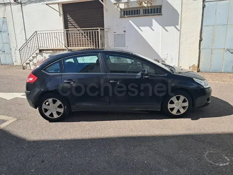 Usado Citroën C4 110 CV (80 kW) 2008 Negro Berlina