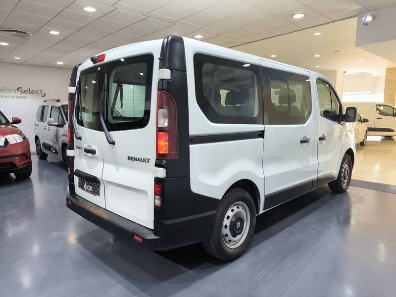 Usado Renault Trafic 120 CV (88 kW) 2020 Blanco Monovolumen