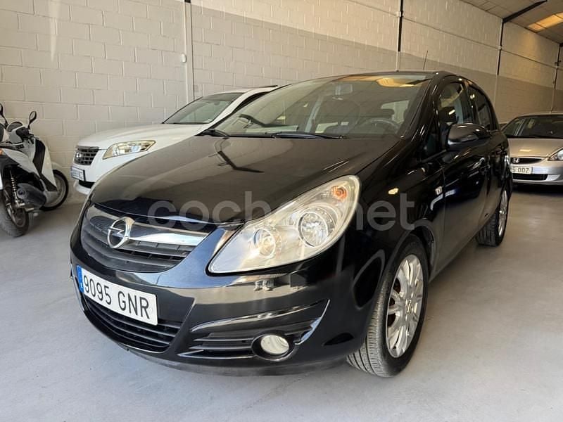 Usado Opel Corsa 80 CV (58 kW) 2008 Negro Berlina