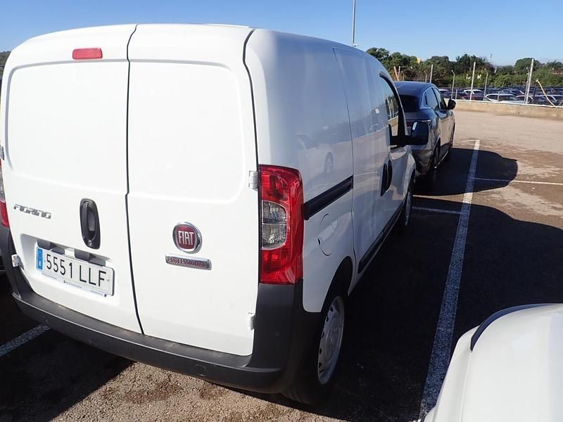 Usado Fiat Fiorino 80 CV (58 kW) 2020 Blanco Monovolumen