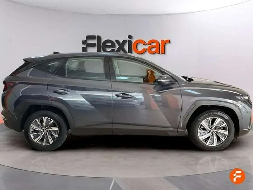Usado Hyundai Tucson 150 CV (110 kW) 2022 Gris SUV