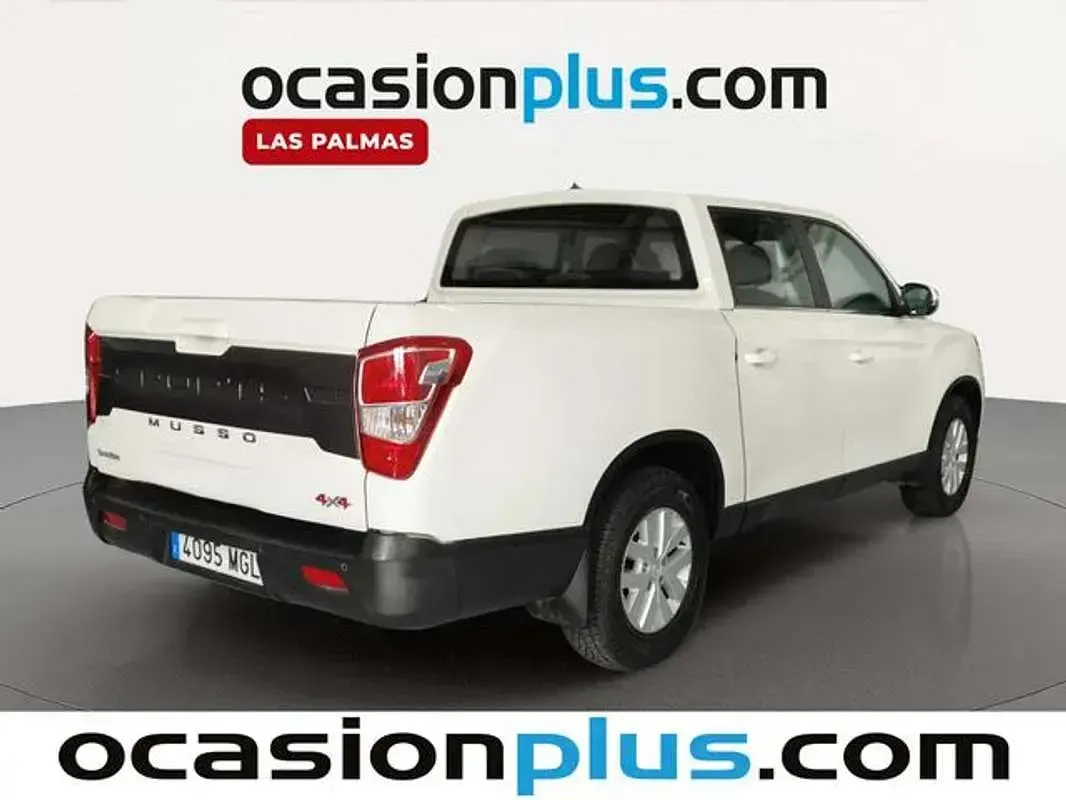 Usado SsangYong Musso 203 CV (149 kW) 2023 Blanco Pickup/Camioneta